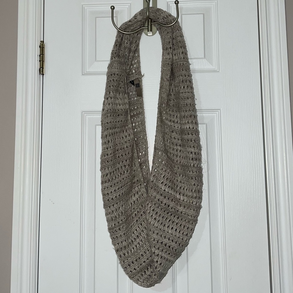 LOOK Infinity Scarf
